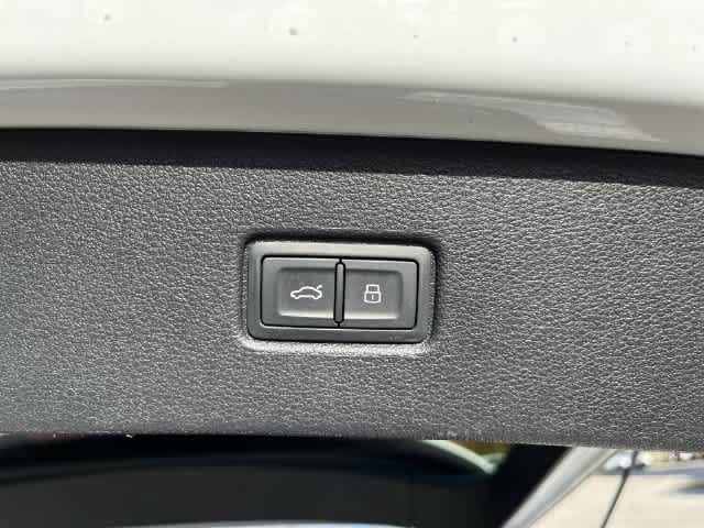 Used 2019 Audi Q7 2.0T Premium w/ Convenience Package AWD/4WD image 34
