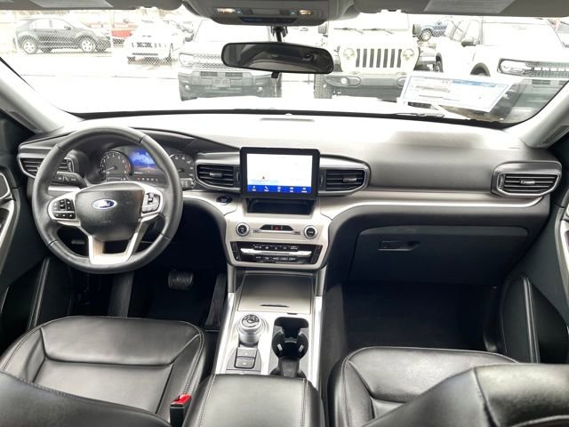 Used 2023 Ford Explorer XLT w/ Equipment Group 202A image 35