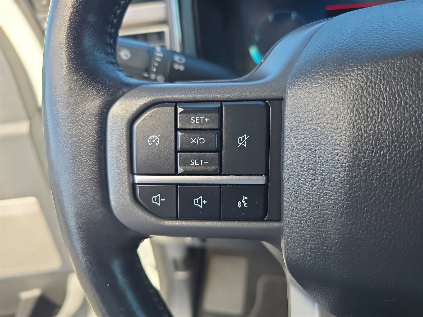 Used 2024 Ford F450 Lariat image 22