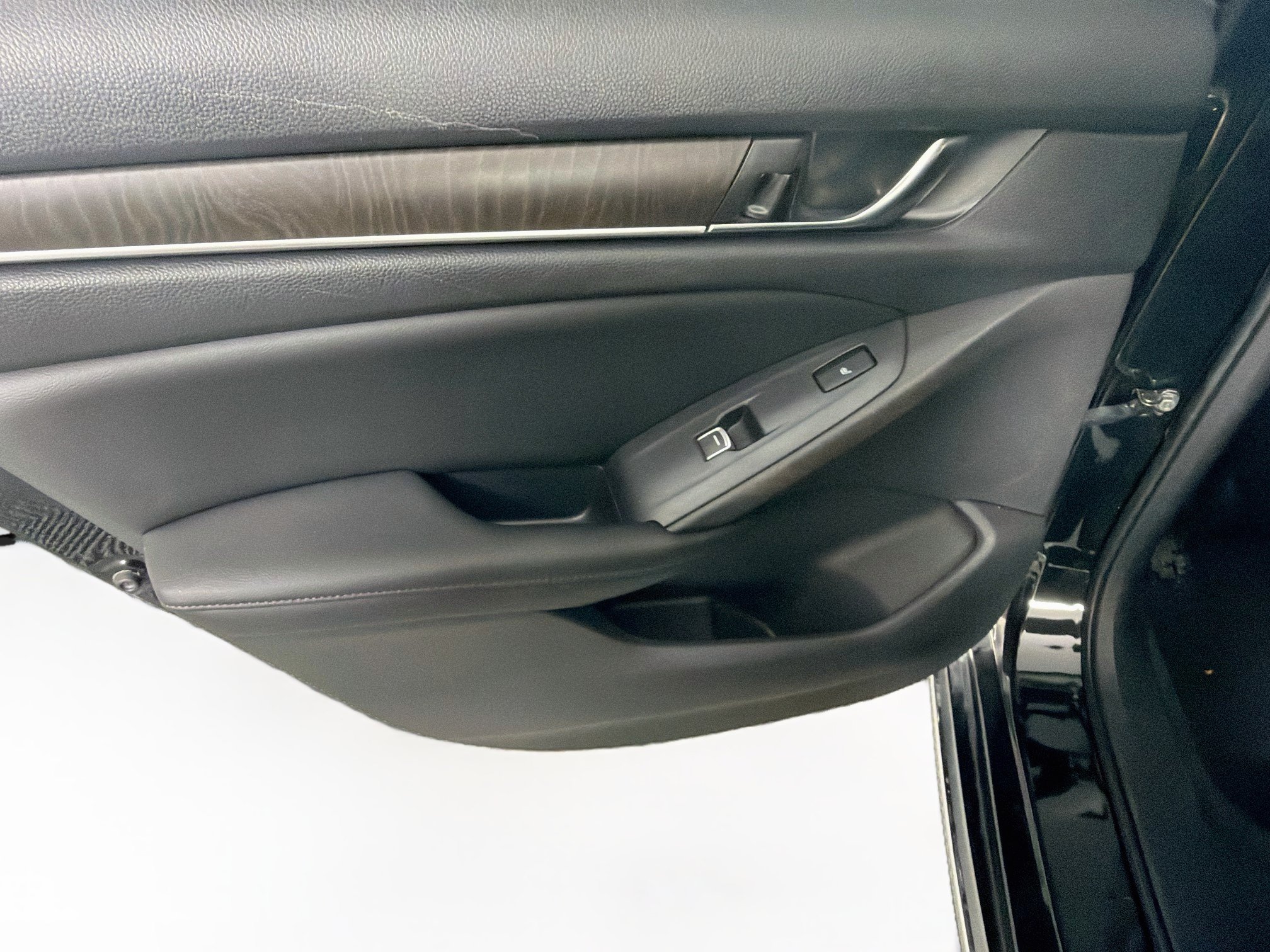 Used 2020 Honda Accord Touring image 26