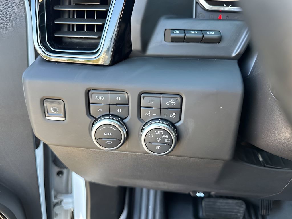 Certified 2024 GMC Sierra 1500 AT4 w/ Technology Package image 31