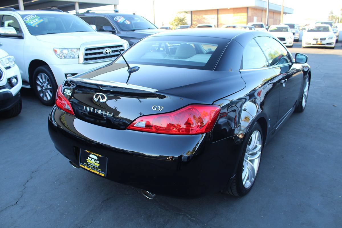 Used 2009 INFINITI G37 Convertible RWD image 7