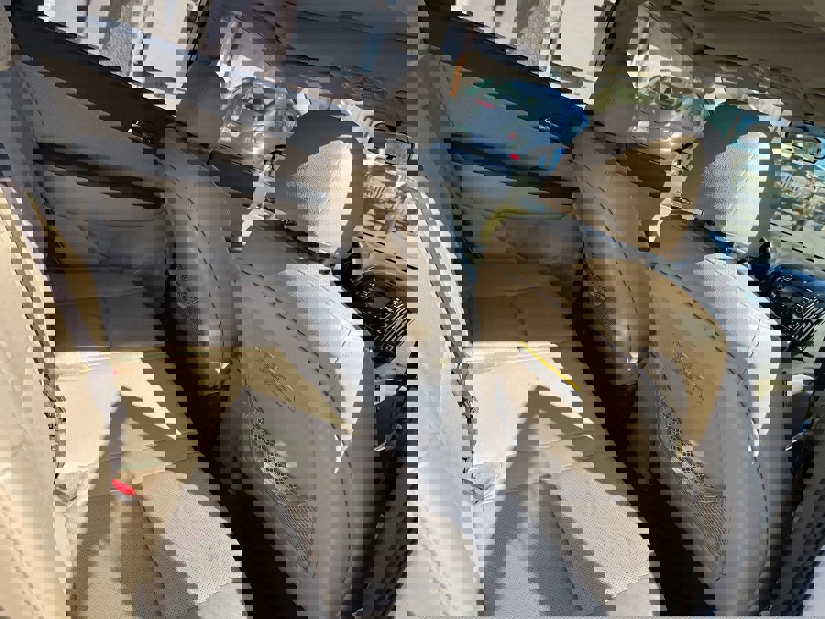 Used 2011 Hyundai Elantra SE image 31