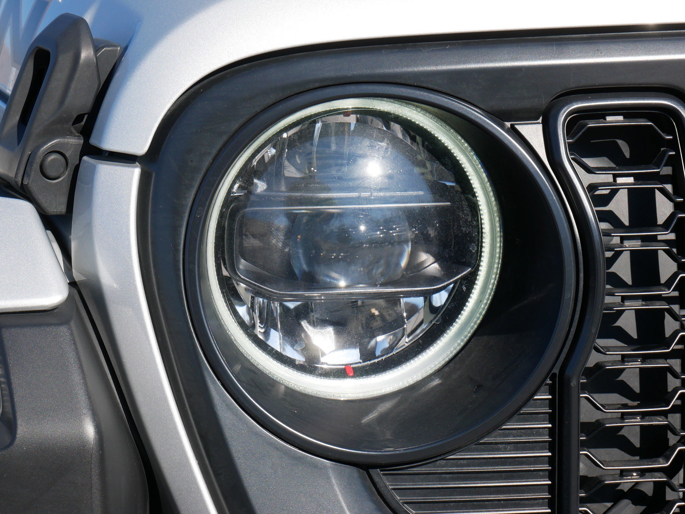 Used 2024 Jeep Wrangler Unlimited Rubicon 392 image 16