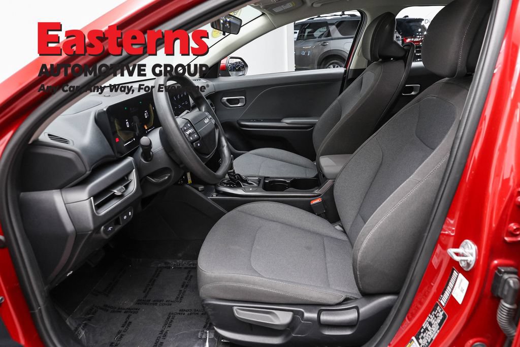 Used 2025 Kia K4 FWD image 14