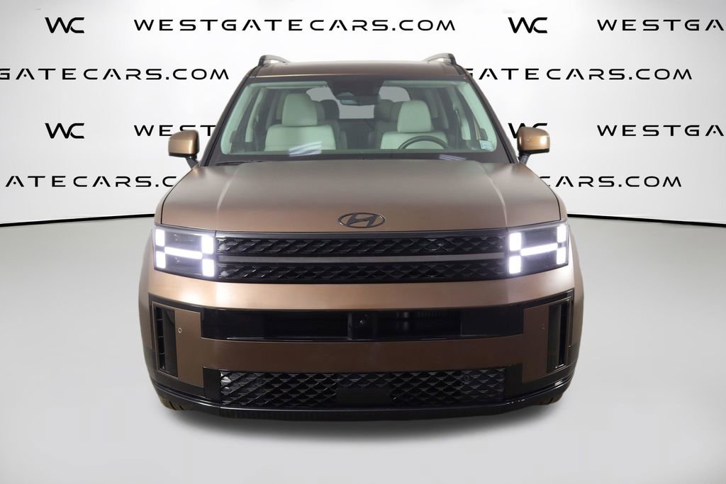 Used 2025 Hyundai Santa Fe Calligraphy AWD/4WD image 2