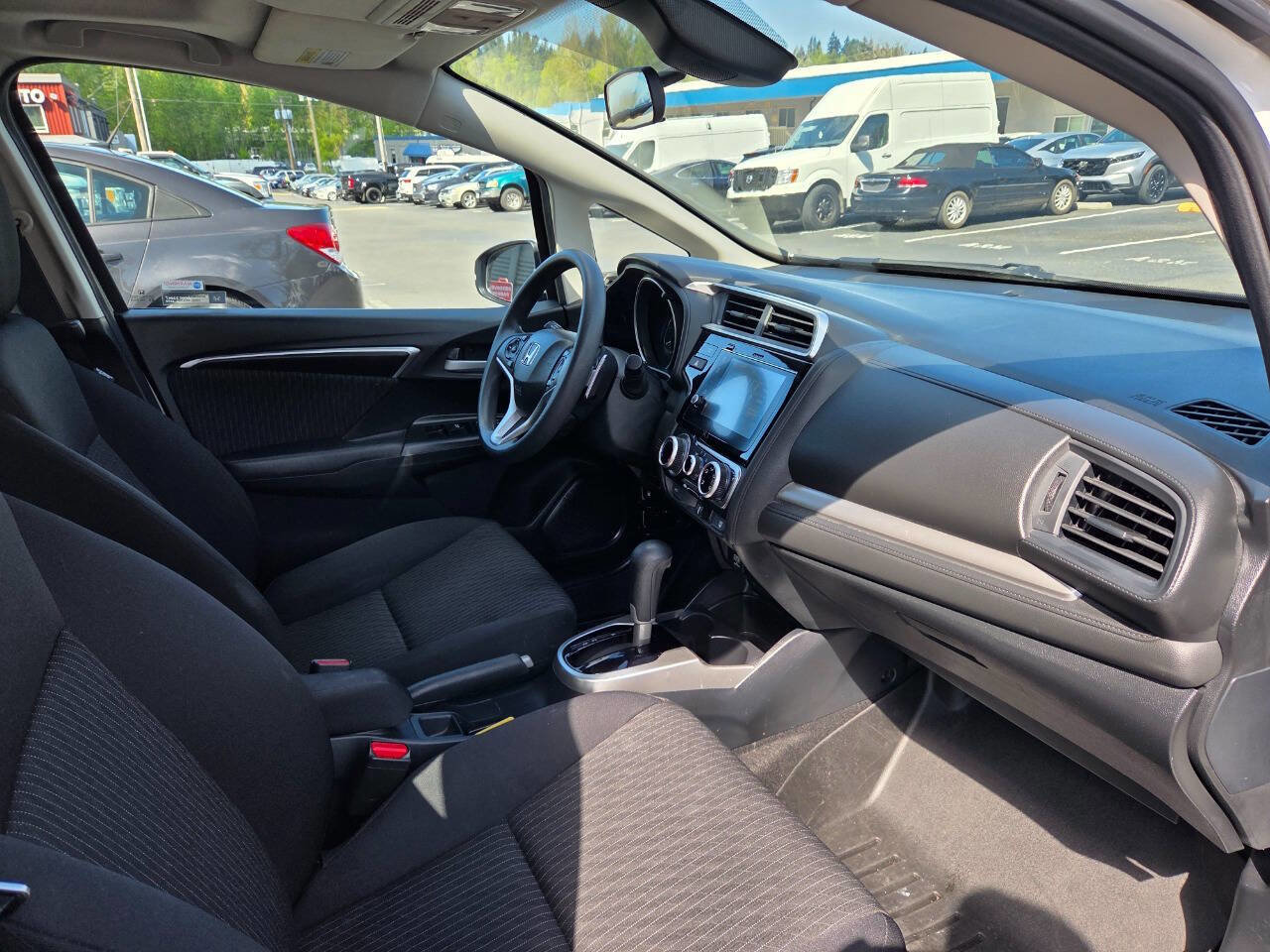 Used 2018 Honda Fit EX image 17