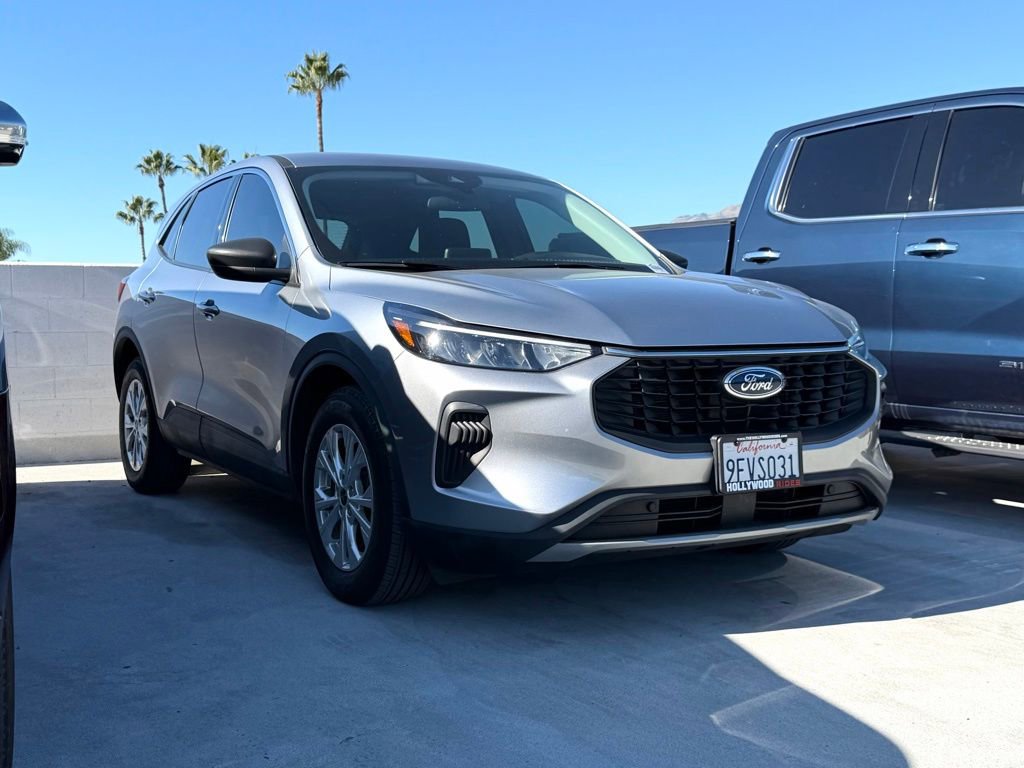 Used 2023 Ford Escape Active image 1