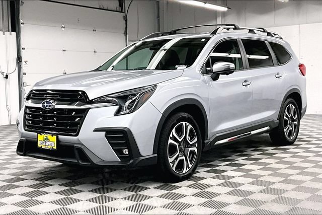 Used 2023 Subaru Ascent Limited w/ Technology Package AWD/4WD image 13
