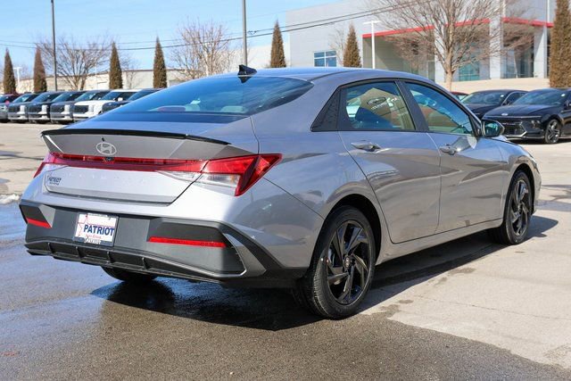 New 2026 Hyundai Elantra Sport image 3