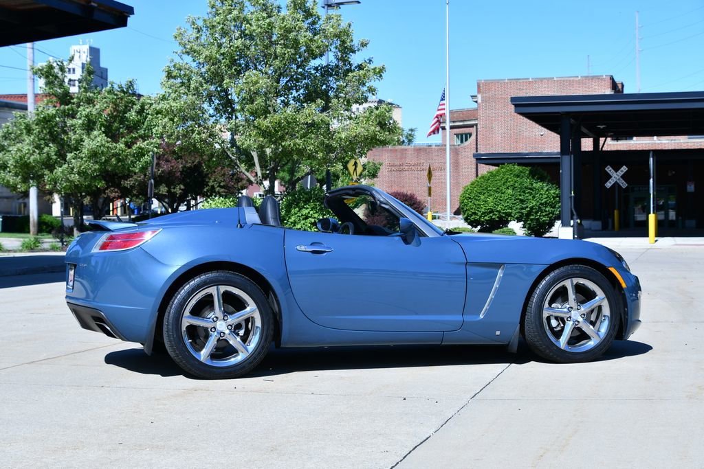 Used 2008 Saturn Sky Red Line RWD image 15
