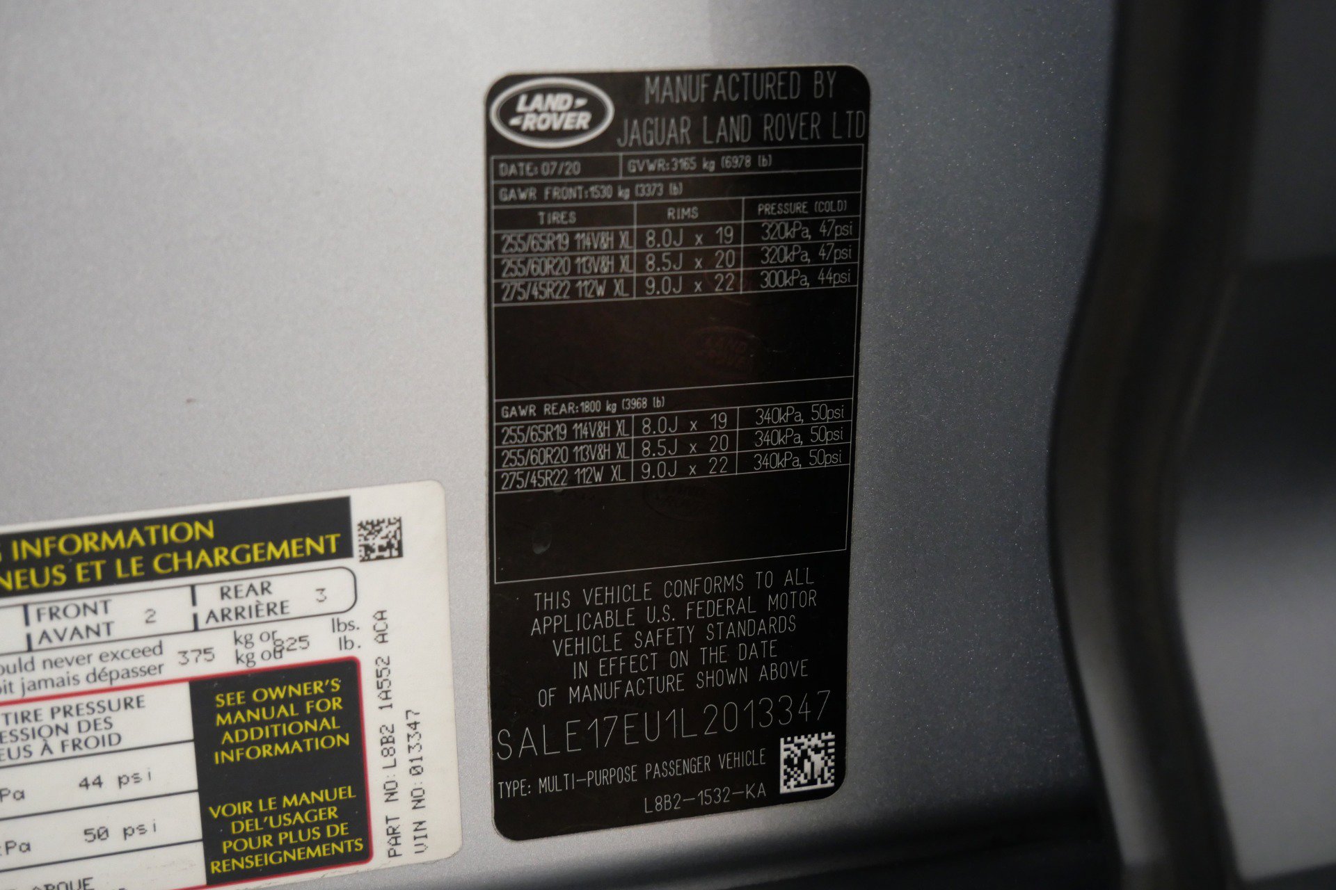 Used 2020 Land Rover Defender 110 First Edition image 19