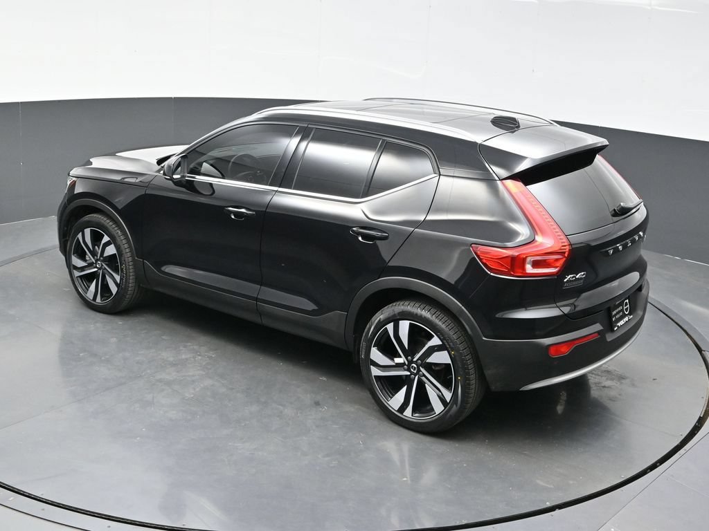 Used 2024 Volvo XC40 B5 Ultimate w/ Protection Package Premier AWD/4WD image 38