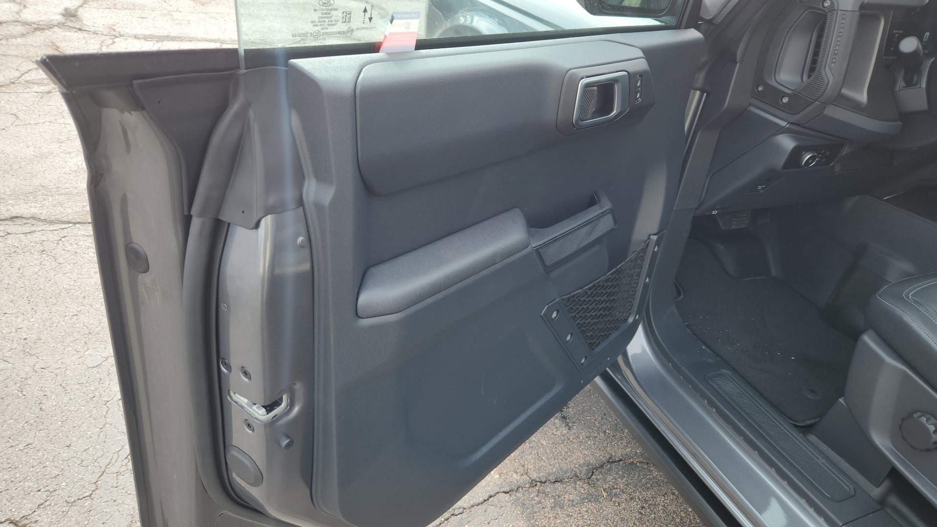 New 2025 Ford Bronco Big Bend w/ Black Diamond Package image 23