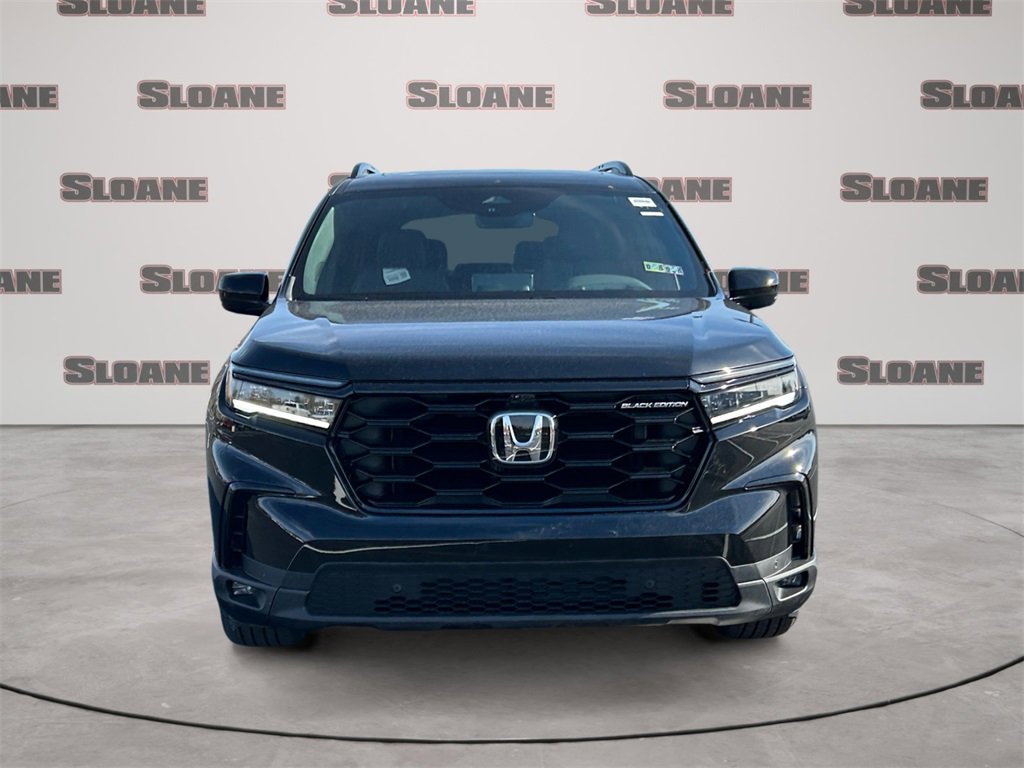 New 2025 Honda Pilot Black Edition image 8