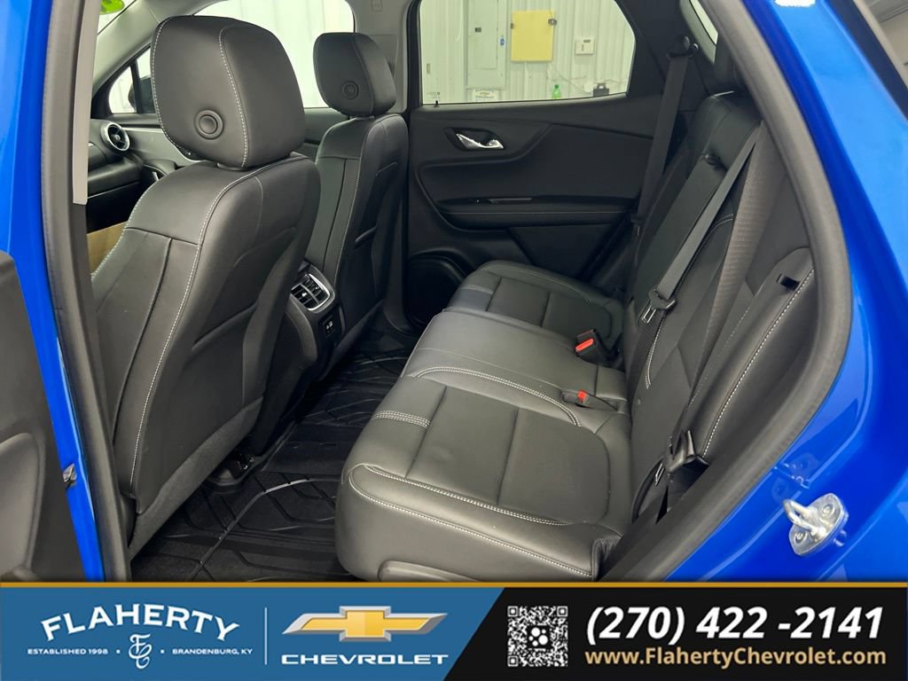 Used 2025 Chevrolet Blazer LT w/ Midnight/Sport Edition FWD image 11