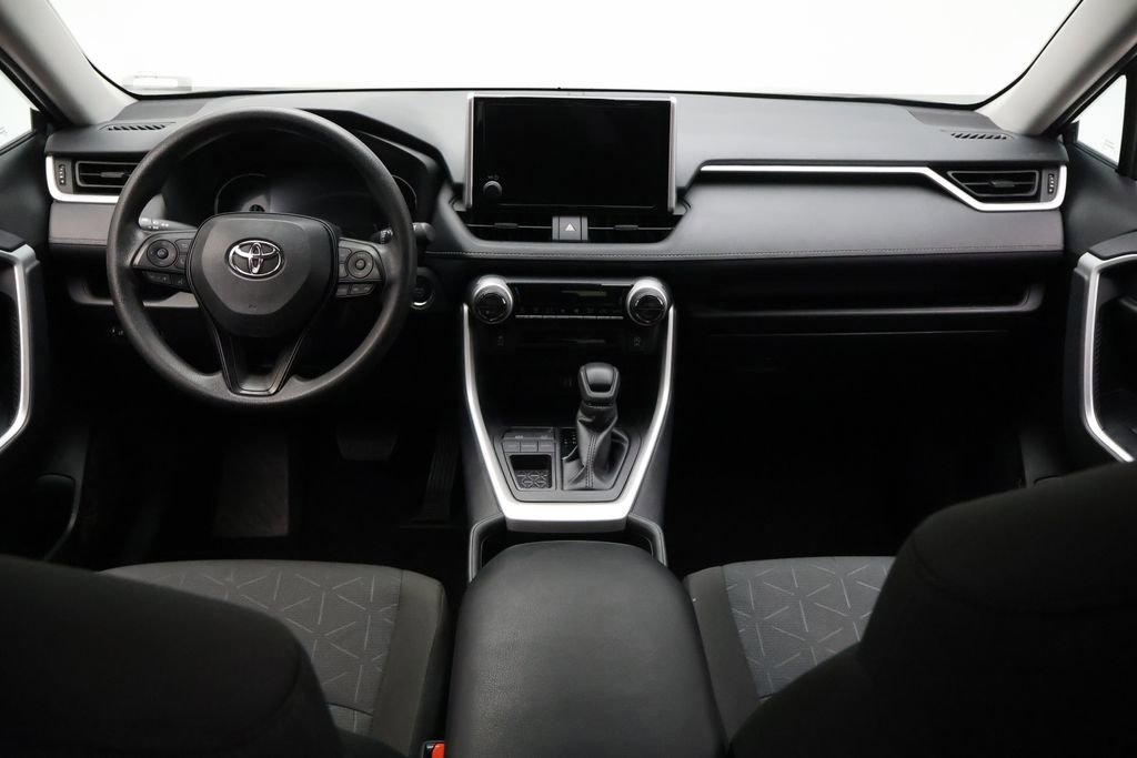 Certified 2025 Toyota RAV4 XLE FWD image 24