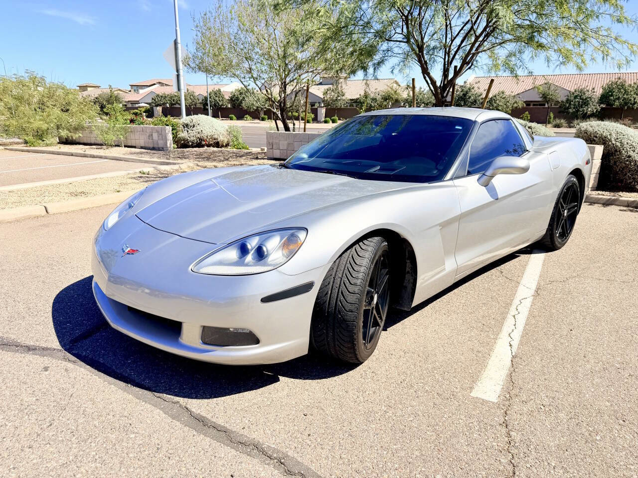 Used 2005 Chevrolet Corvette Coupe w/ Preferred Equipment Group RWD image 3
