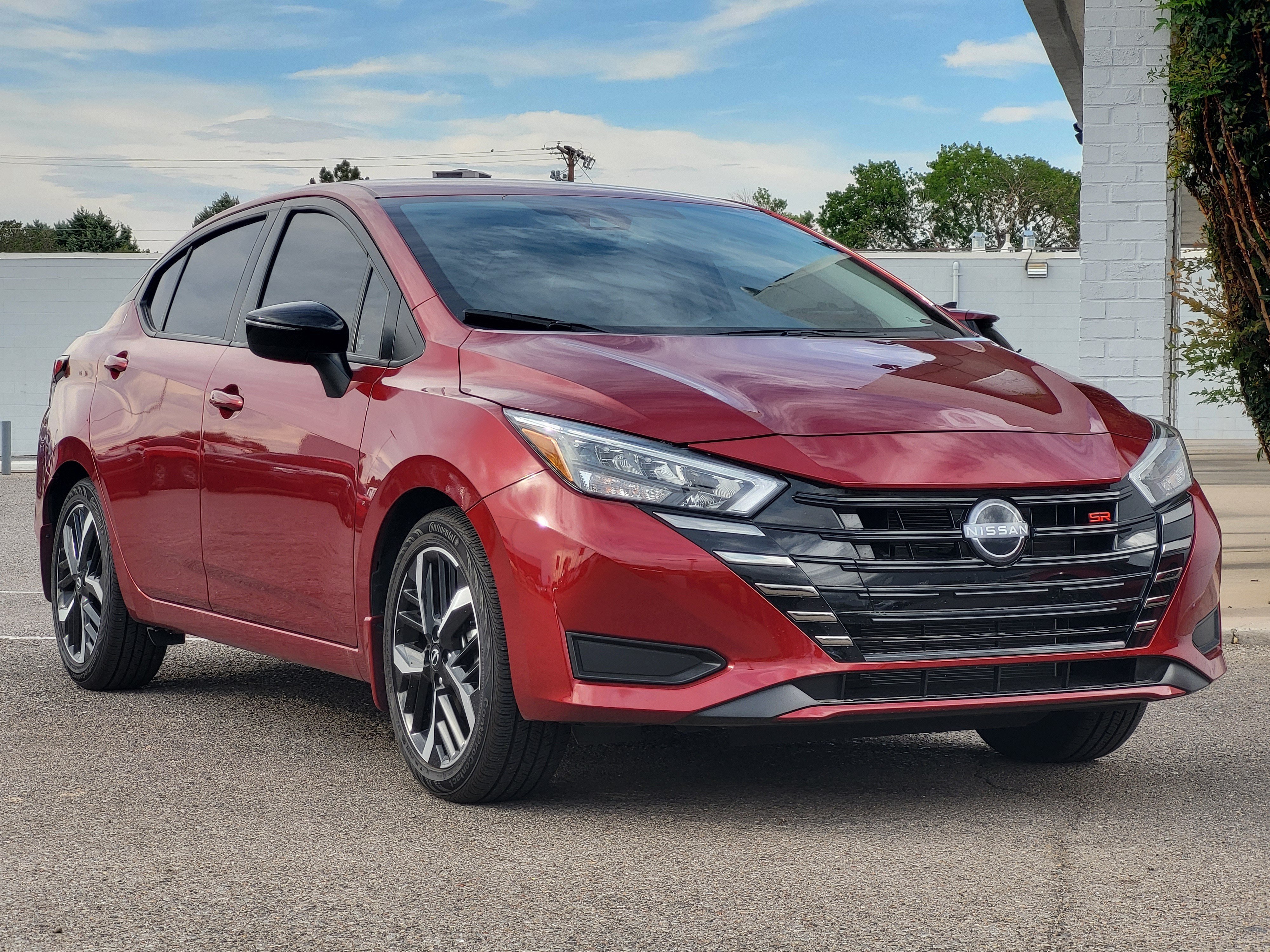 Certified 2025 Nissan Versa SR w/ Electronics Package FWD image 6