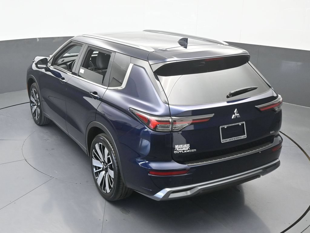 New 2026 Mitsubishi Outlander SEL FWD image 56