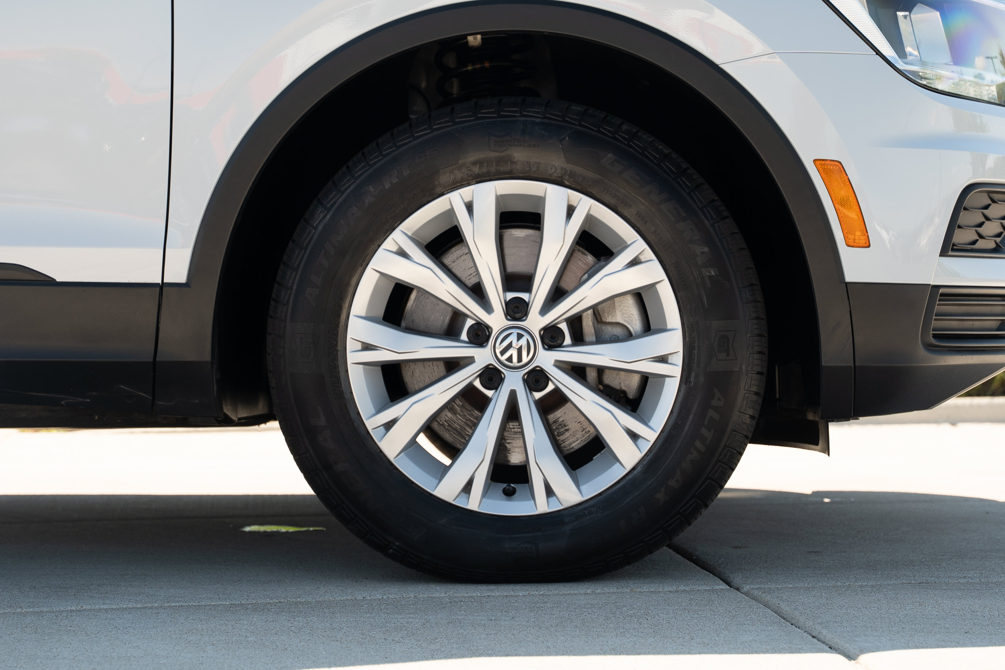 Used 2018 Volkswagen Tiguan S AWD/4WD image 27