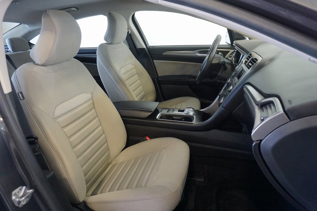 Used 2017 Ford Fusion S image 21