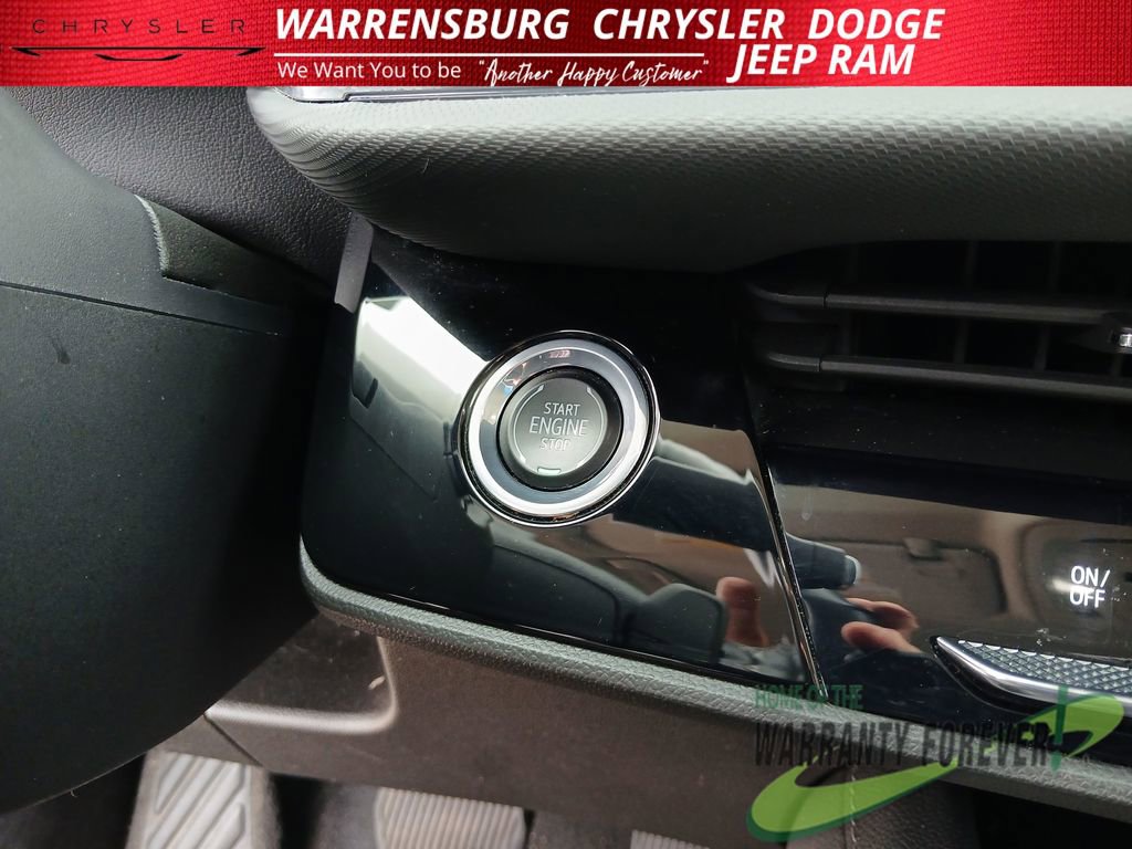 Used 2024 Buick Envision Preferred AWD/4WD image 27
