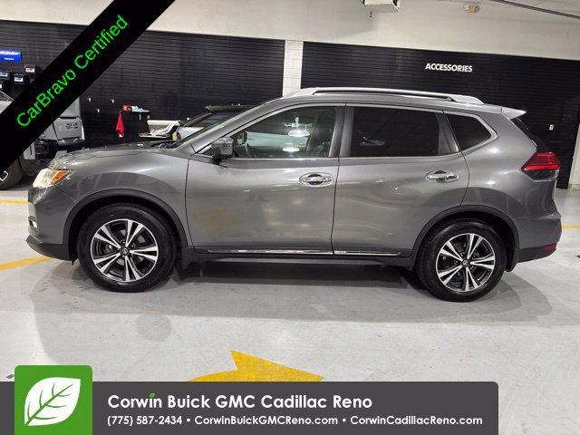 Used 2017 Nissan Rogue SL FWD image 2