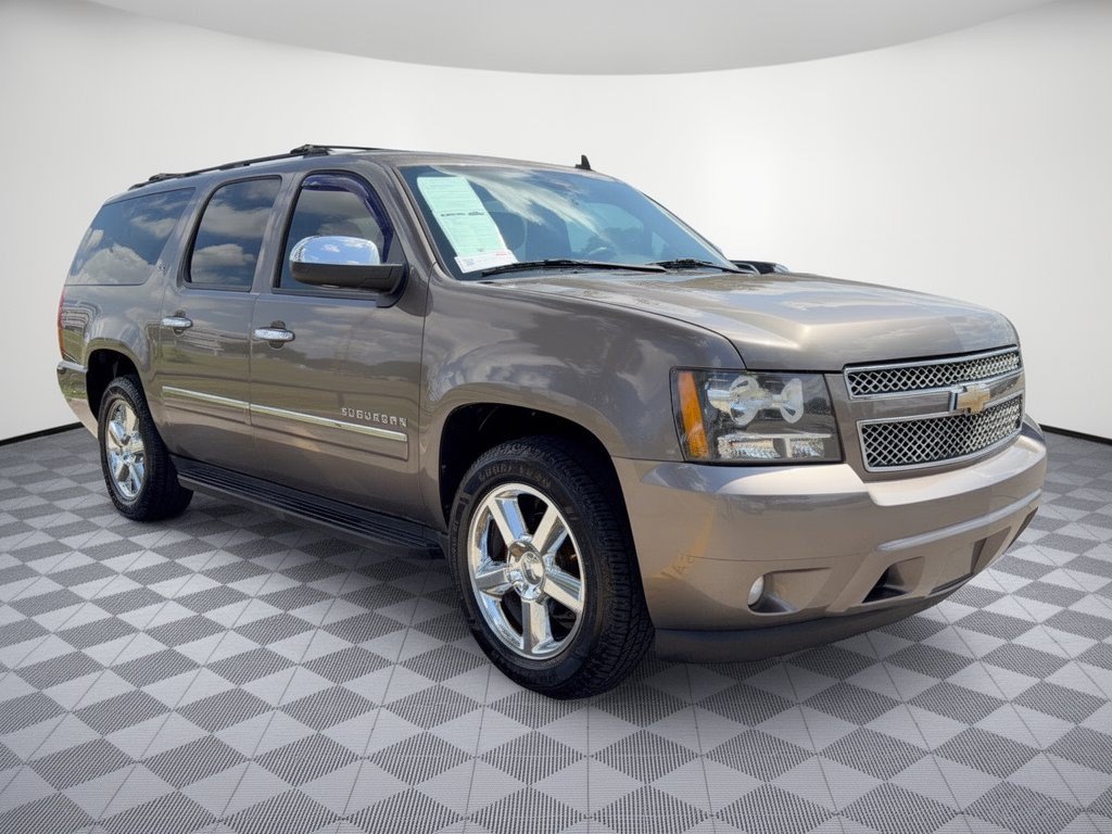 Used 2011 Chevrolet Suburban LTZ RWD image 7