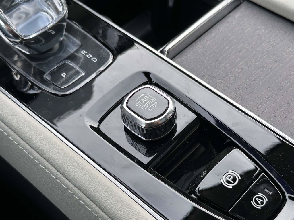 New 2026 Volvo XC90 B6 Ultra w/ Protection Package Premier AWD/4WD image 7