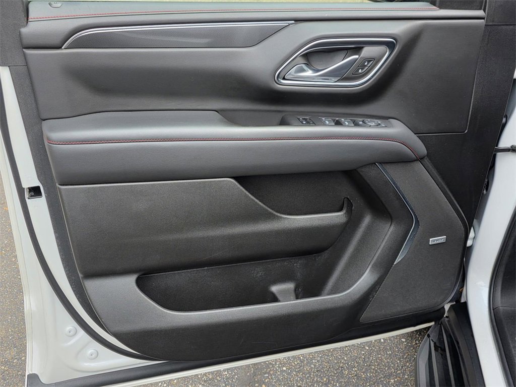 Used 2024 Chevrolet Suburban RST image 37