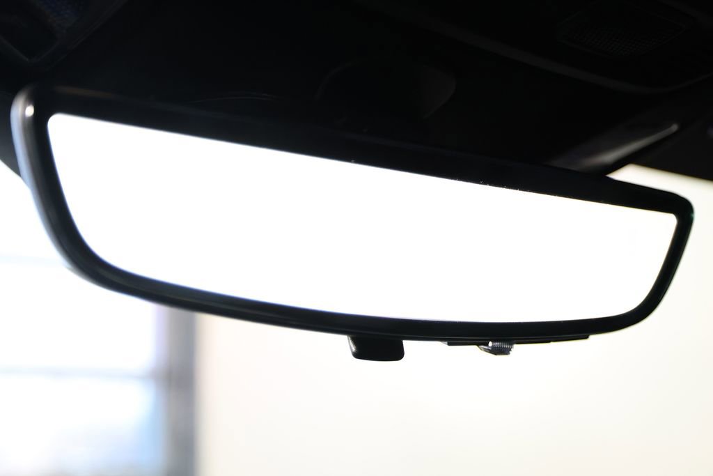 Used 2020 Chevrolet Corvette Stingray Preferred Cpe w/ 2LT Preferred Equipment Group image 32