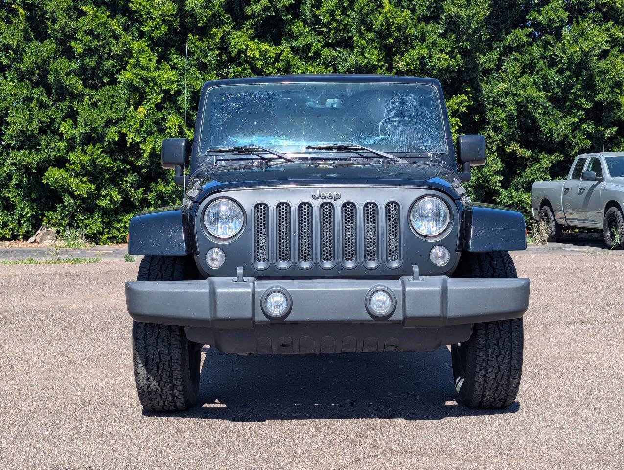 Used 2016 Jeep Wrangler Unlimited Sahara w/ Connectivity Group image 8