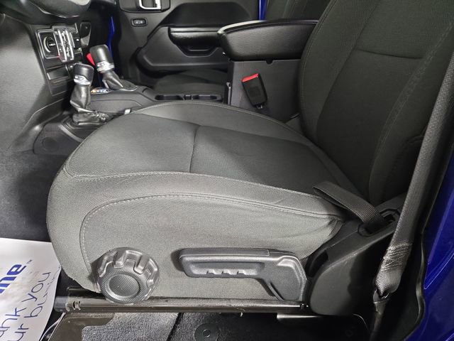 Used 2018 Jeep Wrangler Unlimited Sport S image 31