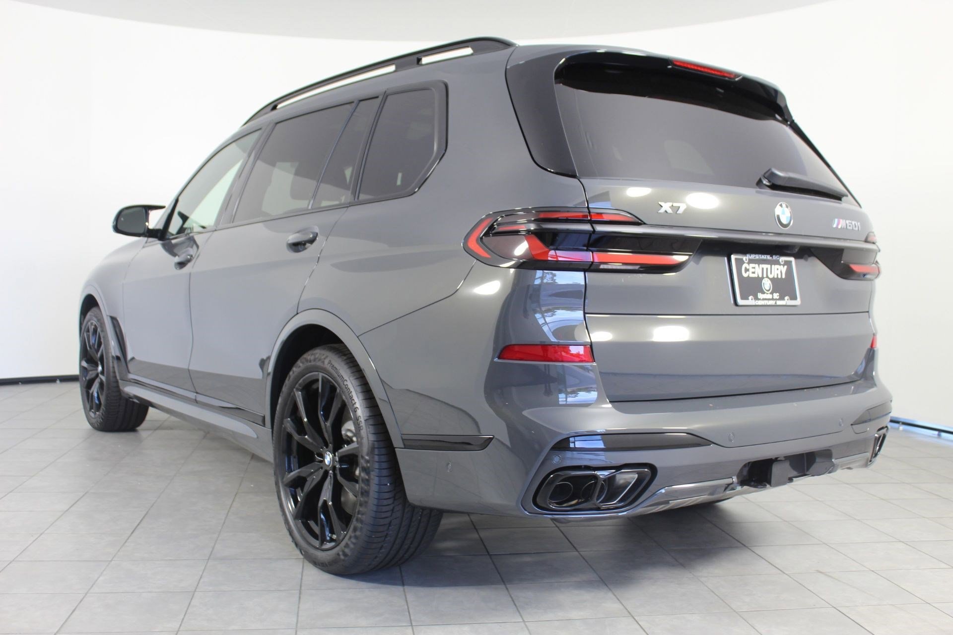 New 2026 BMW X7 M60i image 3