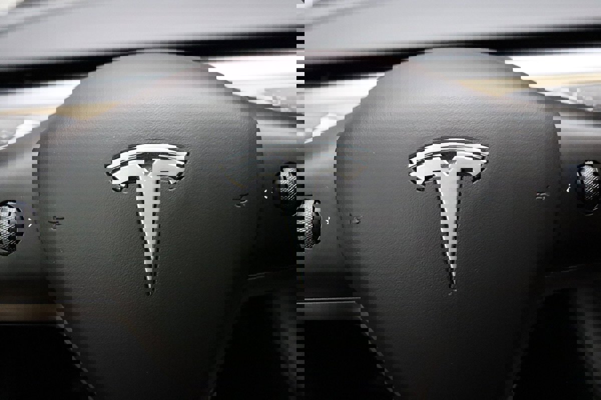 Used 2023 Tesla Model 3 Standard Range image 50