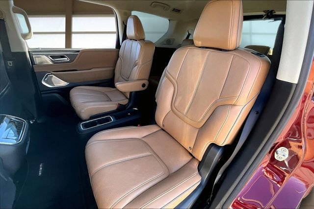Certified 2025 INFINITI QX80 Sensory image 26