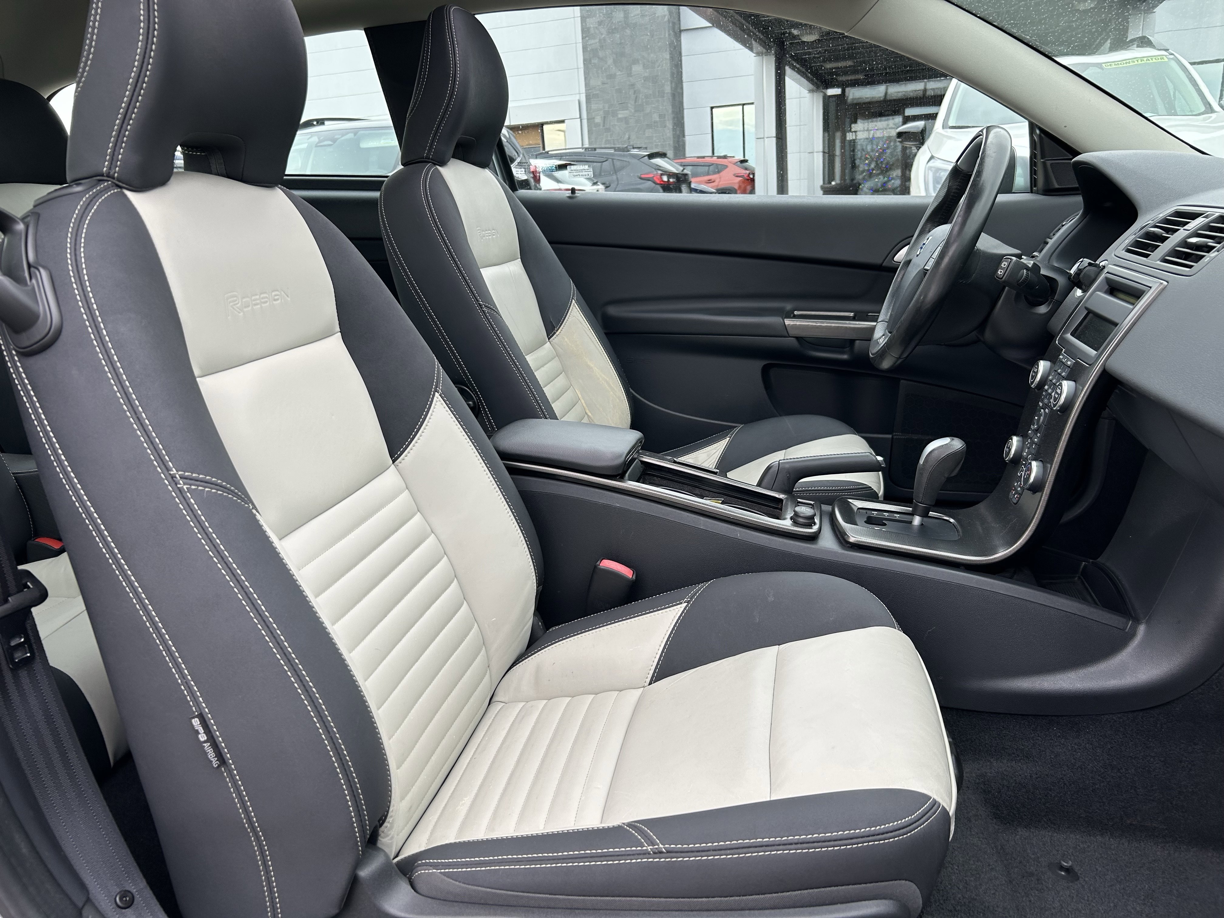 Used 2013 Volvo C30 image 23