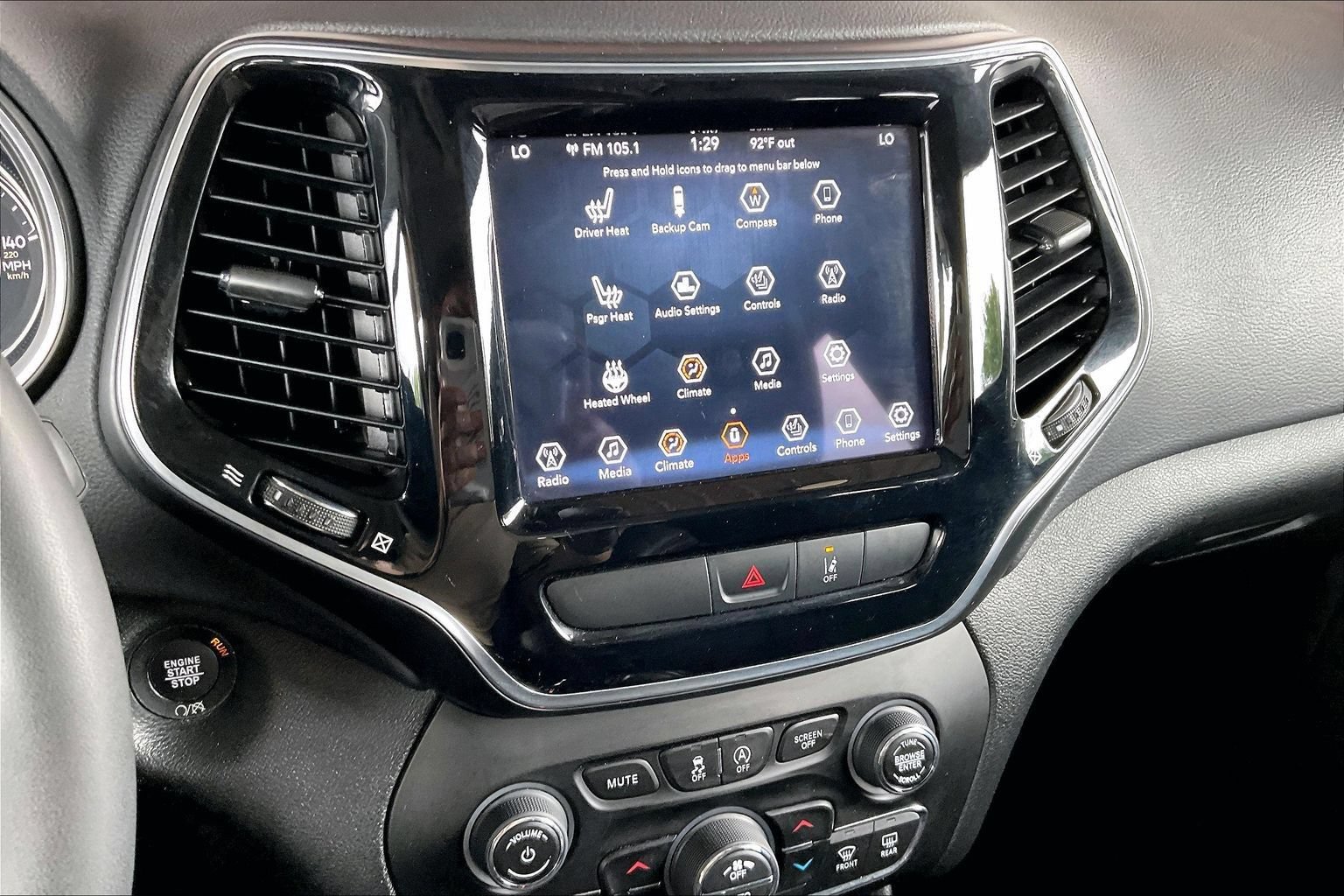 Used 2022 Jeep Cherokee Limited w/ Mopar Interior Package AWD/4WD image 9
