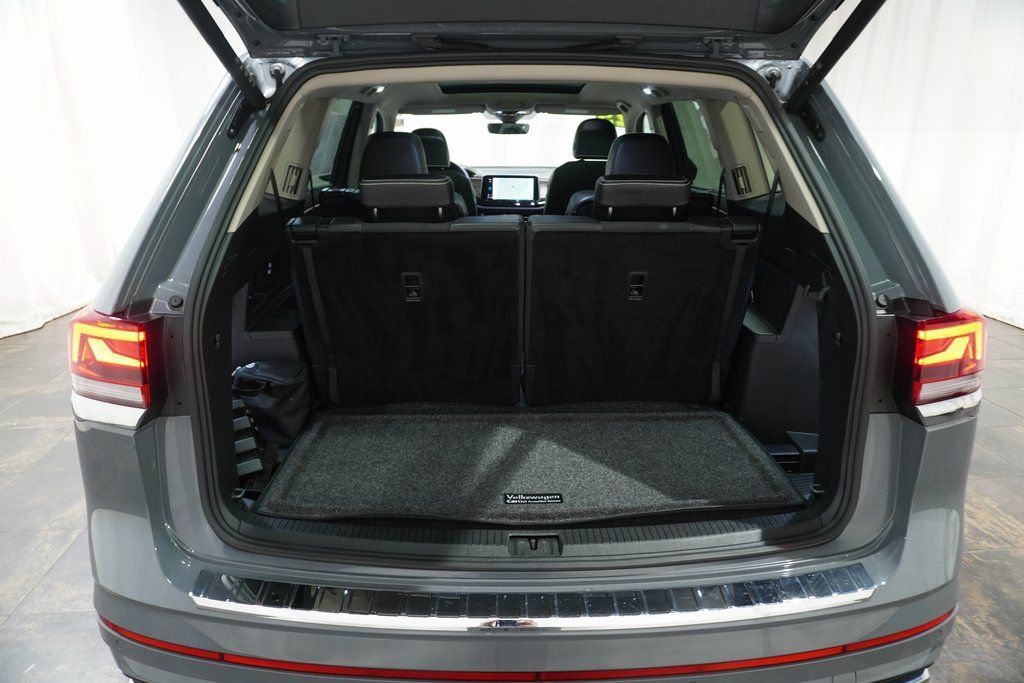 Used 2025 Volkswagen Atlas SEL Premium R-Line AWD/4WD image 7