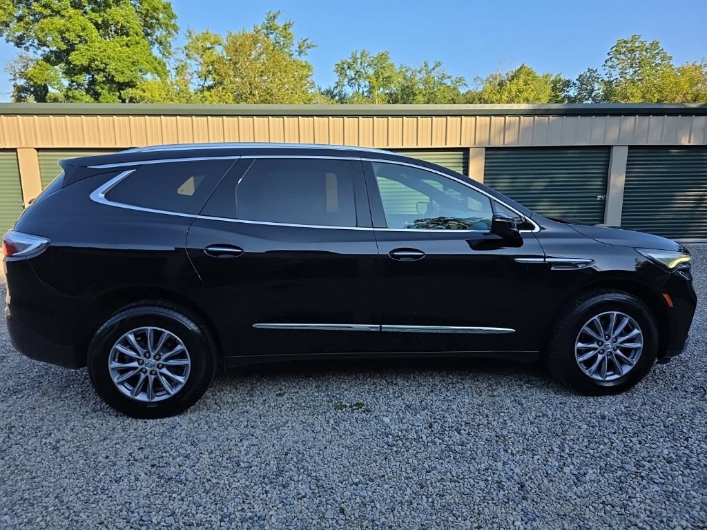 Used 2023 Buick Enclave Essence FWD image 7