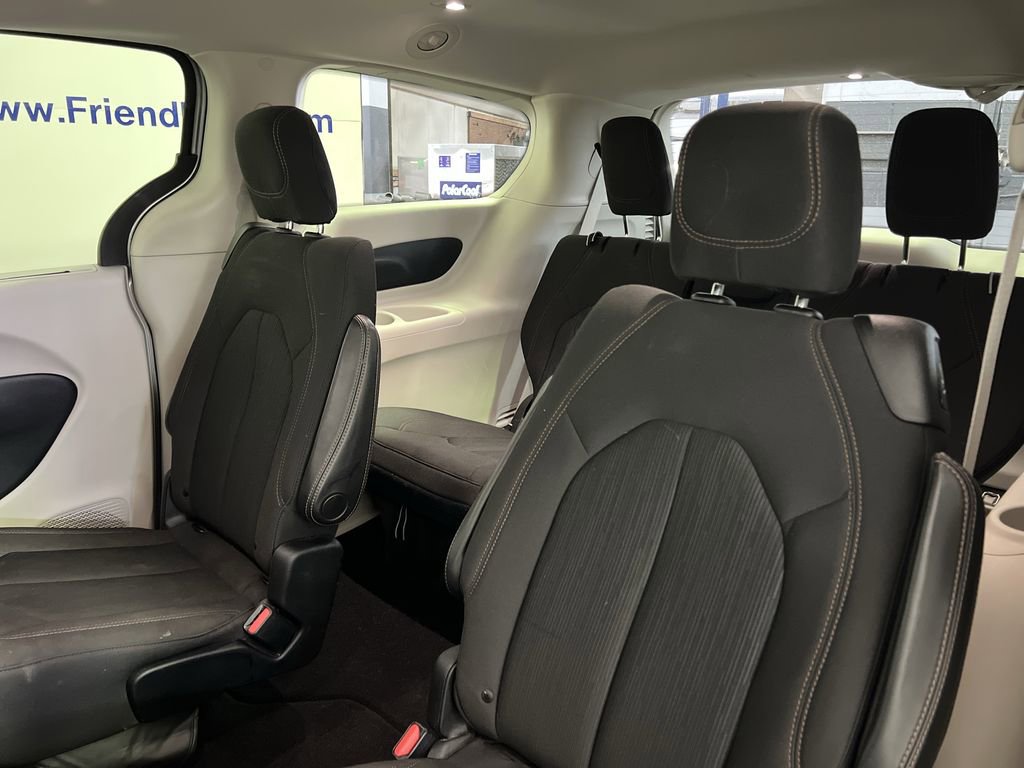 Used 2019 Chrysler Pacifica Touring Plus image 37