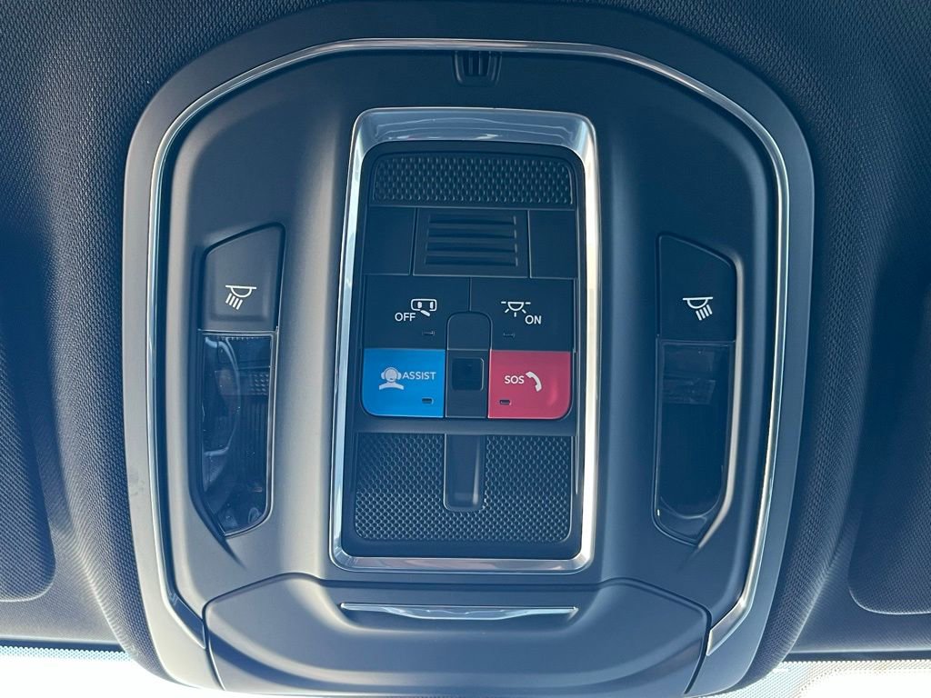 New 2025 Jeep Grand Cherokee L Laredo w/ Trailer Tow Package image 20