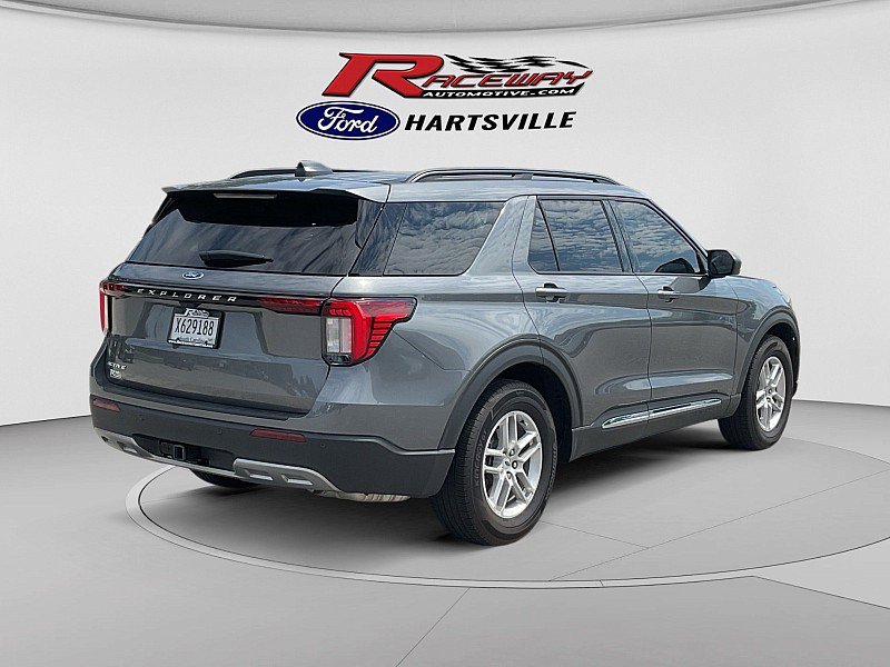 Used 2025 Ford Explorer Active w/ Active Comfort Package RWD image 5