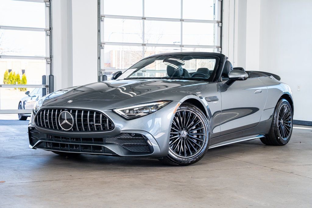 Used 2023 Mercedes-Benz SL 43 AMG image 2