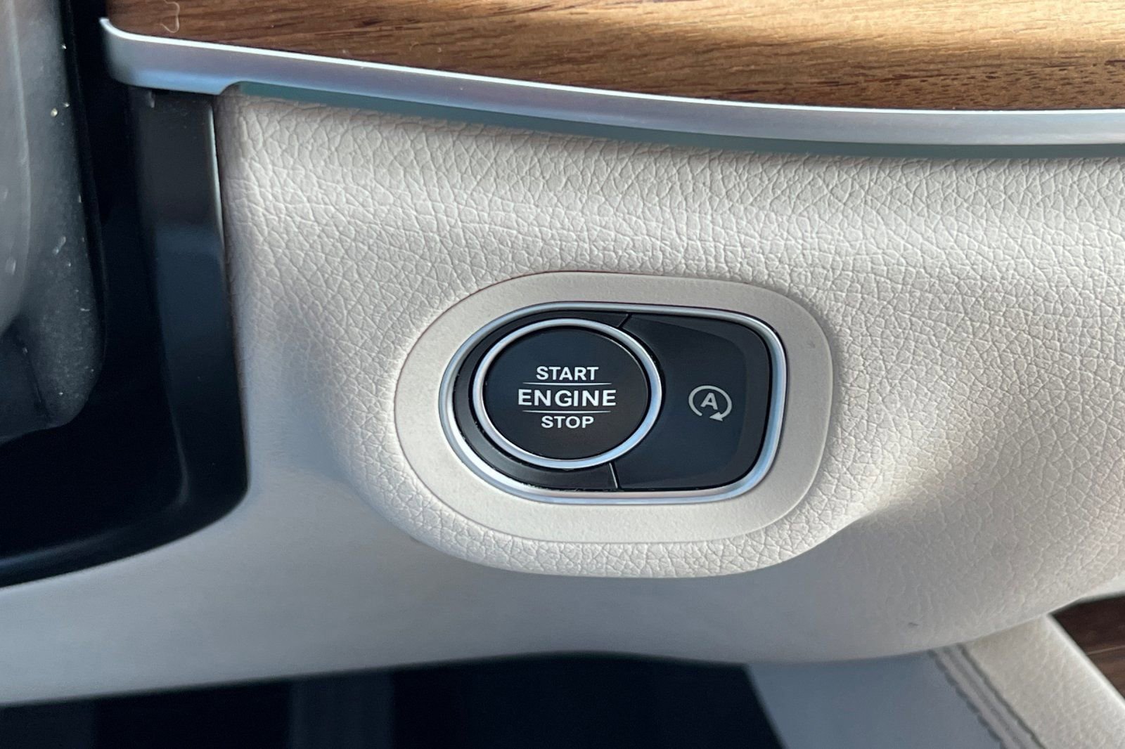 Used 2022 Mercedes-Benz GLS 450 4MATIC image 26
