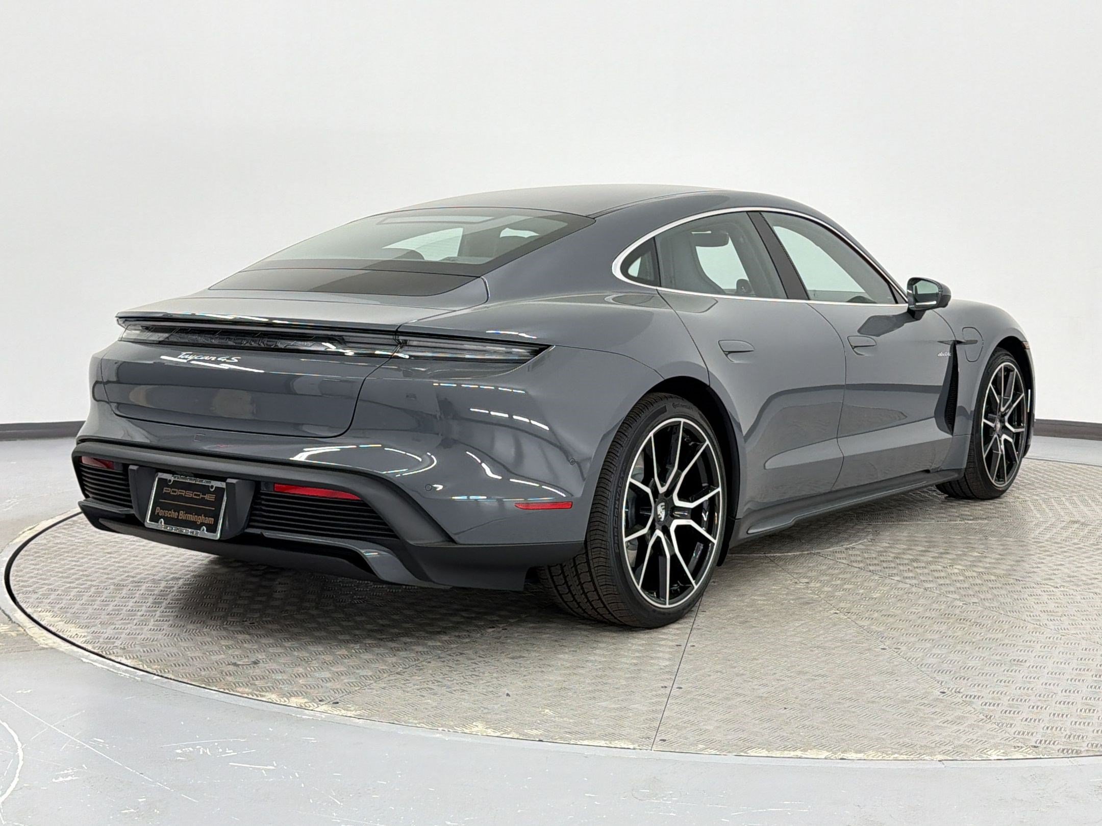 New 2026 Porsche Taycan 4S AWD/4WD image 9