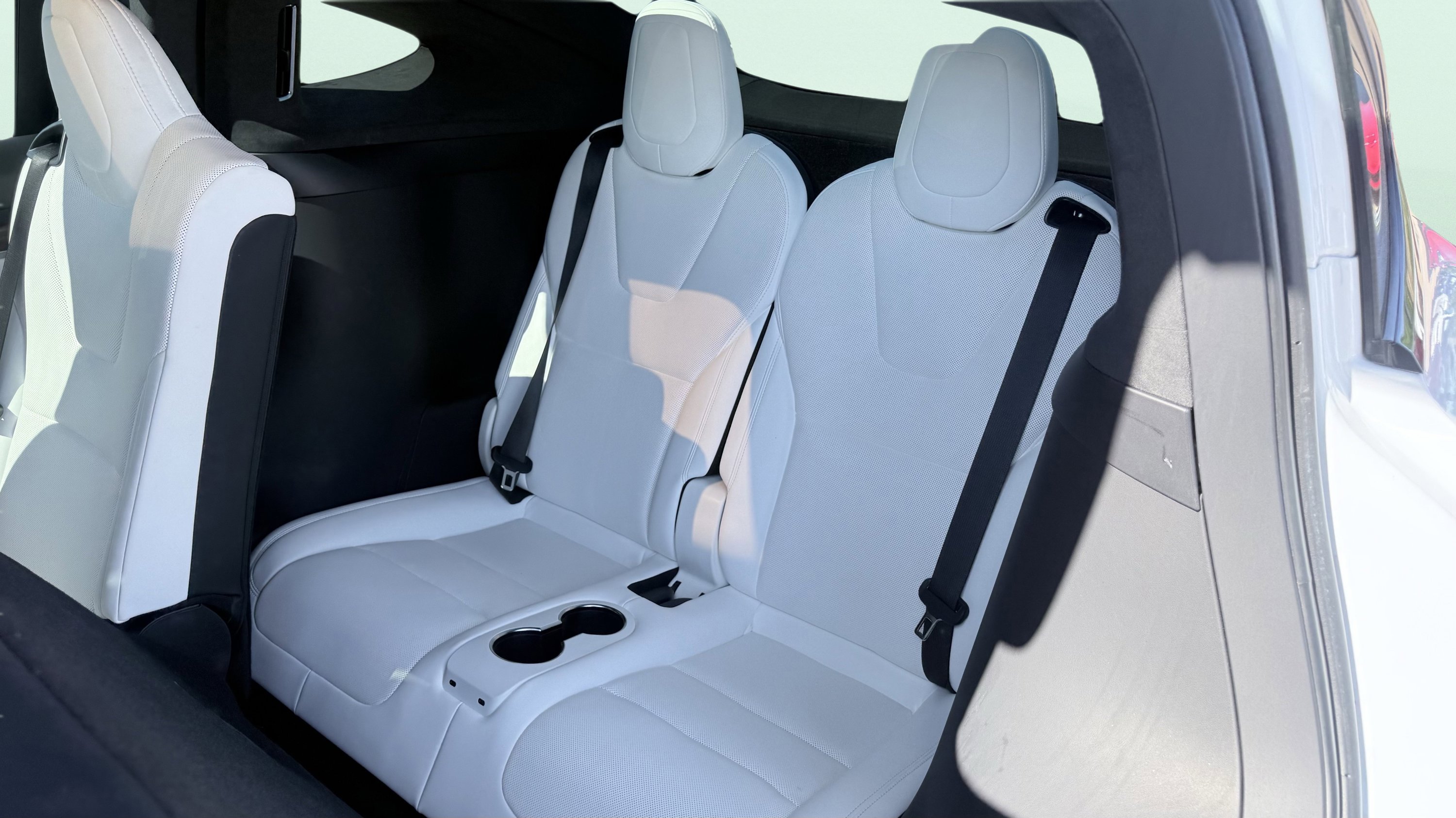 Used 2023 Tesla Model X image 32