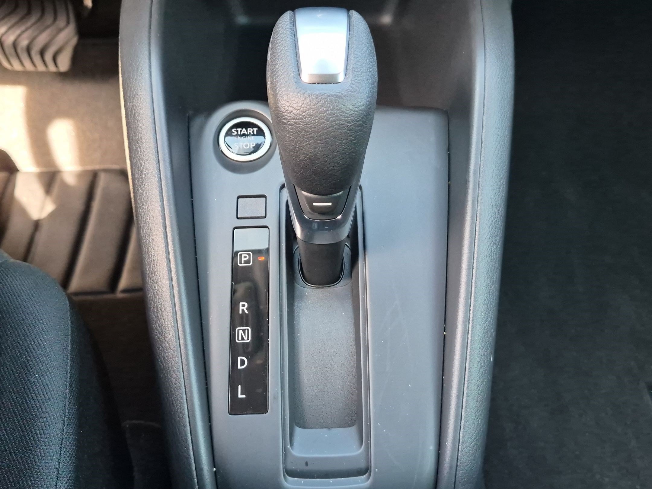 Used 2025 Nissan Kicks Play S FWD image 26