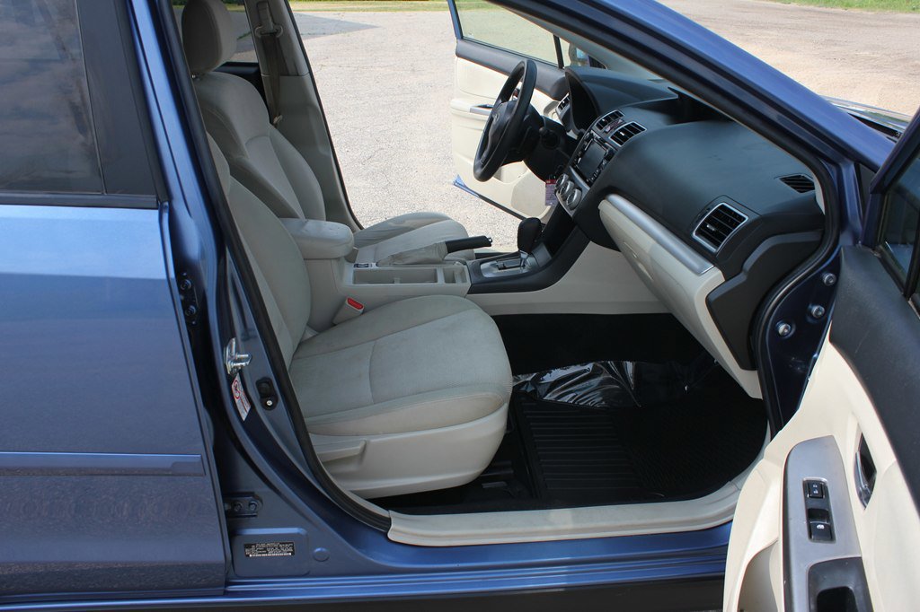 Used 2015 Subaru Crosstrek 2.0i Premium image 36